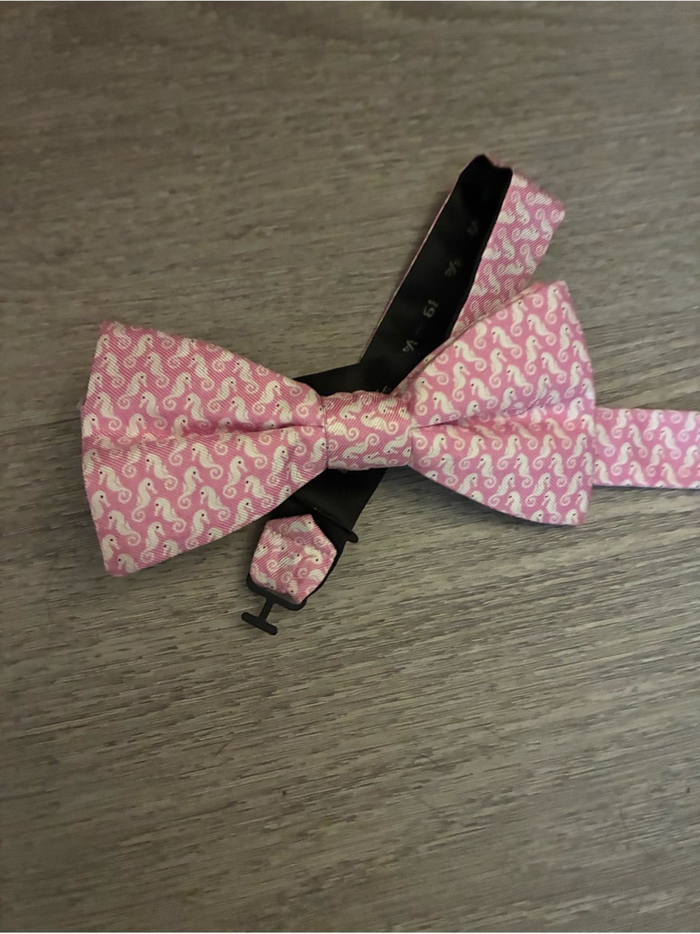 croft & barrow Pink Seahorse Print Bow Tie